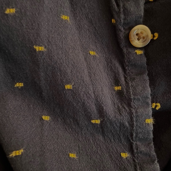 Men’s Old Navy Patterned Button Down - Picture 3 of 3